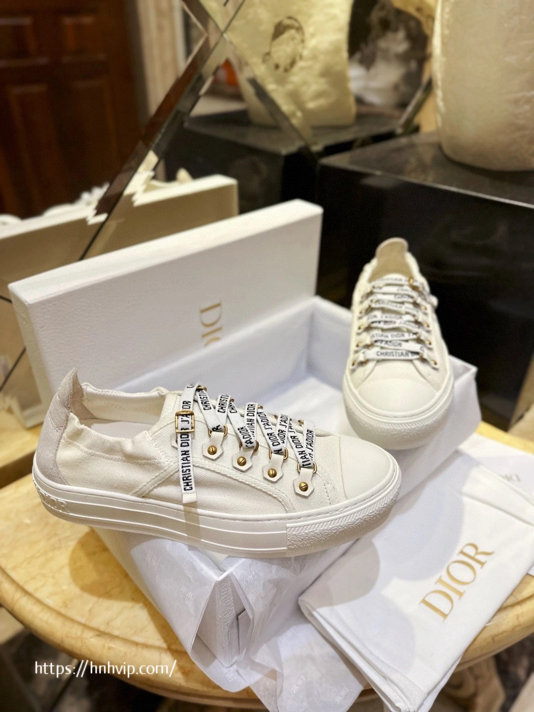 디올 워크앤디오 스니커 화이트 캔버스와 스웨이드 칼프스킨