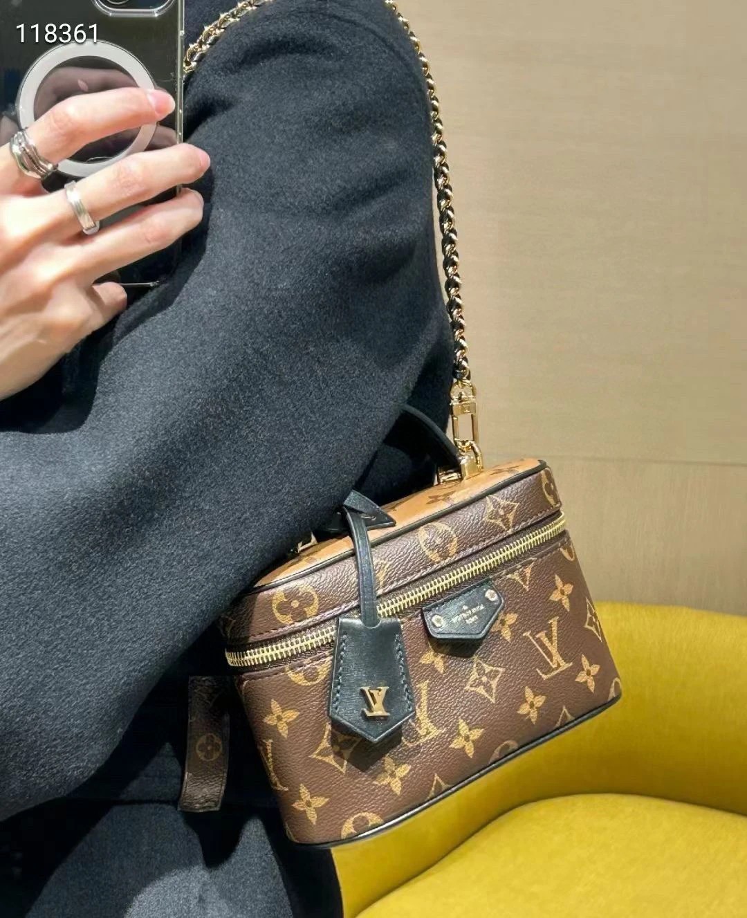 루이비통 M47125 화장품 체인 파우치