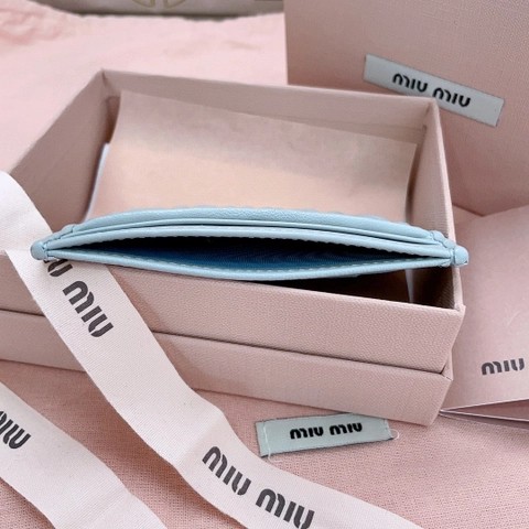Miu Miu 마테라세 나파 가죽 카드홀더 5MC076_2FPP_F0591 콘플라워 M1
