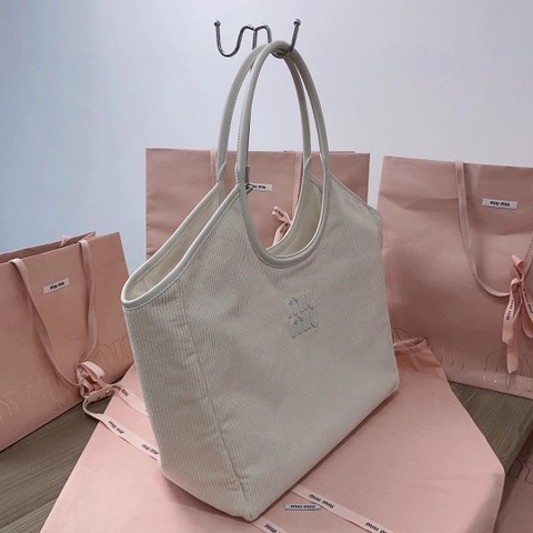 미우미우 아이비 코듀로이 백 5BG276 화이트 M1