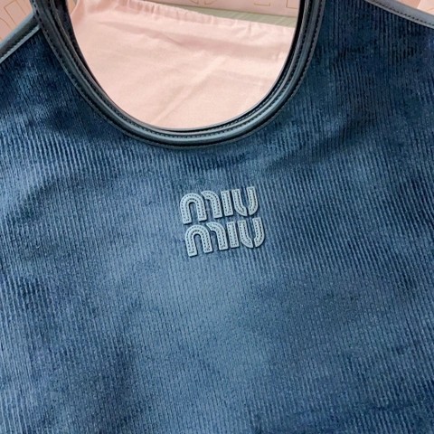 미우미우 아이비 코듀로이 백 5BG276 블랙 M1