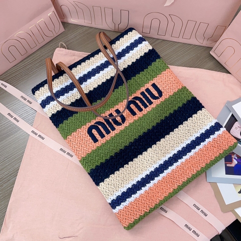 미우미우 크로셰 토트백 5BG248 2DO3 F03QS