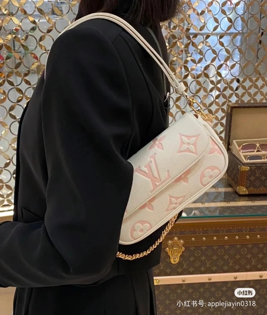 루이비통 M83026 월렛 온 체인 아이비
