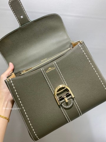 Delvaux Brillant MM Surpiqué 그레인 송아지 가죽 카키