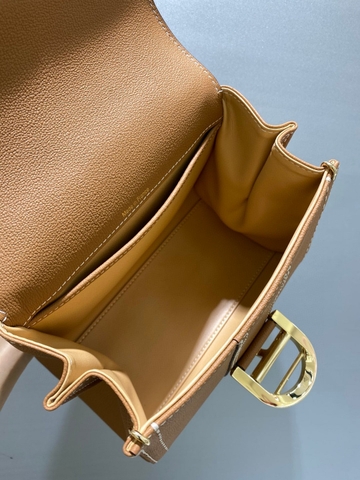 Delvaux Brillant Mini Surpiqué 그레인 송아지 가죽 베지탈 아이보리