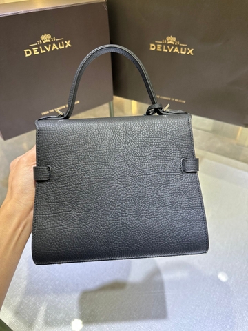 크리스피 카프 소재의 Delvaux Tempête PM AA0611AMF 블랙 PHW