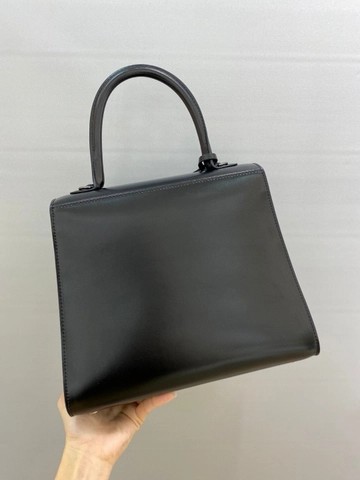 델보 뤼무르 MM 박스 카프 AA0661AAM 블랙
