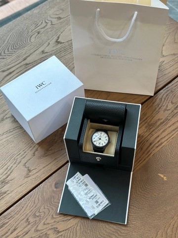 IWC IW326905 파일럿 워치 오토매틱 41 블랙 에이스