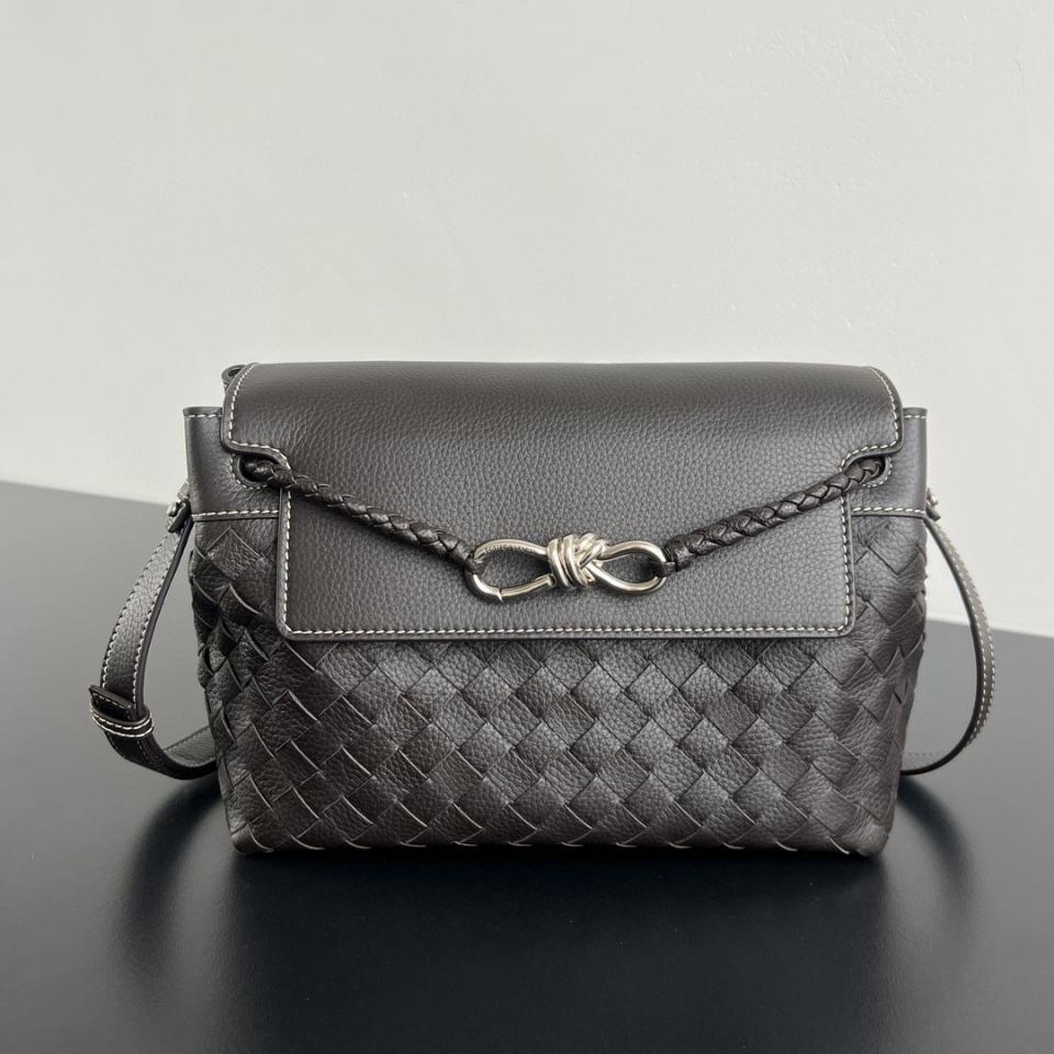 Bottega Veneta 스몰 안디아모 메신저 815781V2 29x20x13cm