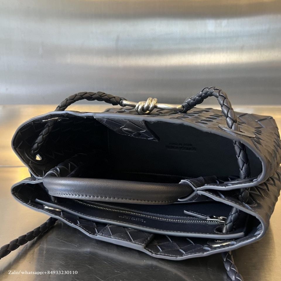 Bottega Veneta 스몰 안디아모 블랙 실버 - 톤 메탈 743568 25x22x10.5 cm