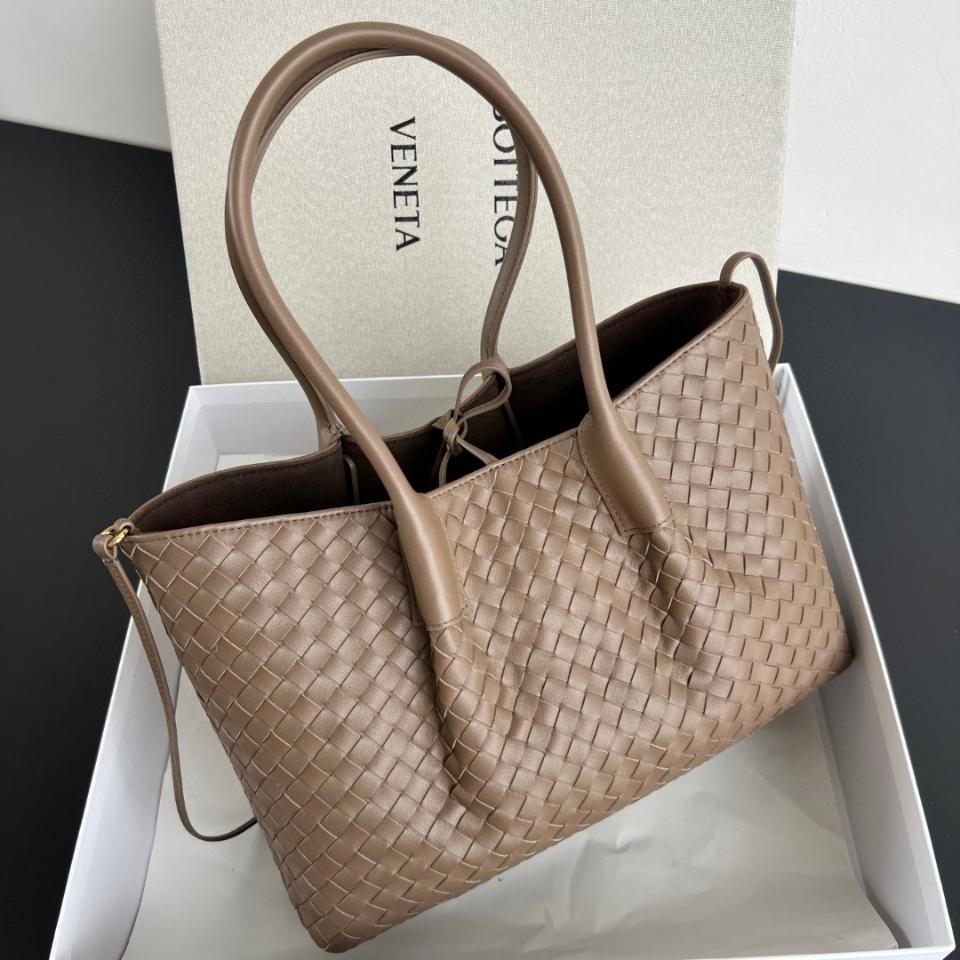보테가베네타 피나코테카 솔방울/퐁당 854371 34*20*14cm