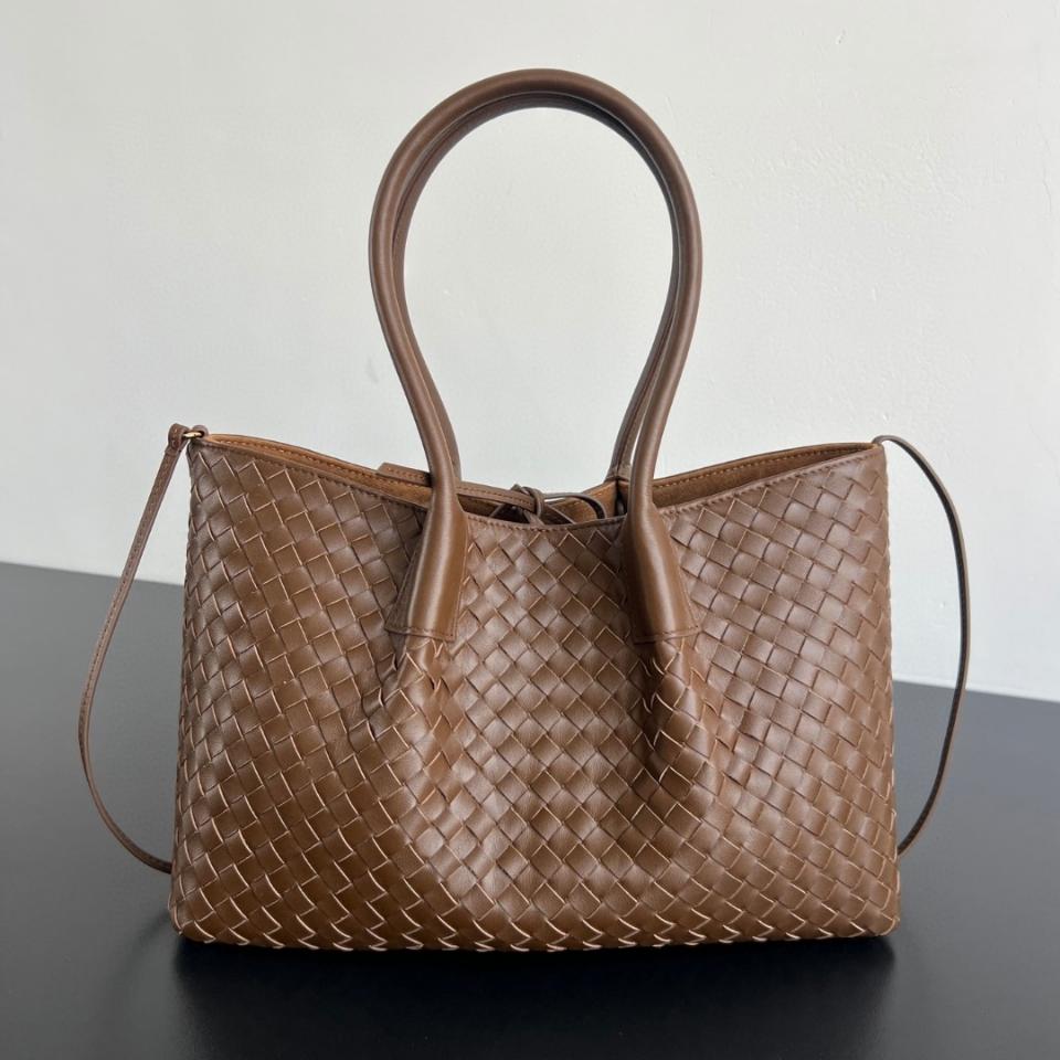보테가베네타 피나코테카 솔방울 854371 34*20*14cm
