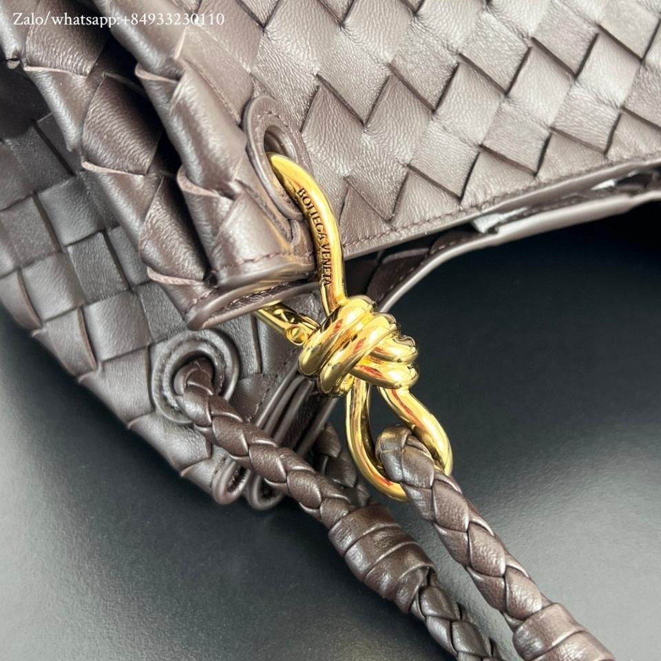 보테가 베네타 미디엄 파라슈트 퐁당 케이크 835921 (29.5x17.5x18.5cm)