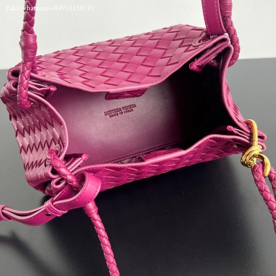 보테가 베네타 미디엄 파라슈트 시나바 835921 29.5x17.5x18.5cm