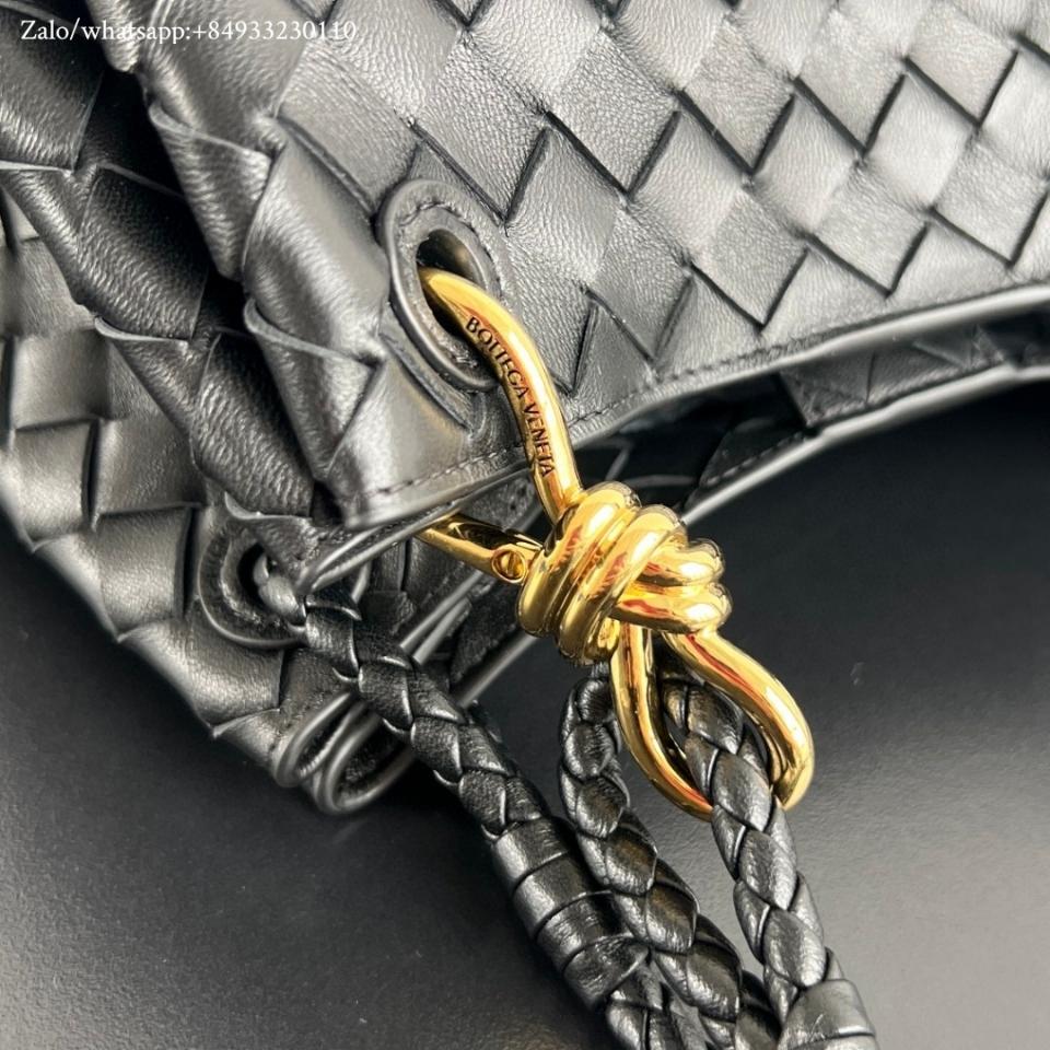 보테가 베네타 미디엄 파라슈트 블랙 835921 29.5x17.5x18.5cm