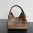 Bottega Veneta 미디엄 캄파나 솔방울 844249V4 33x20x16.5 cm
