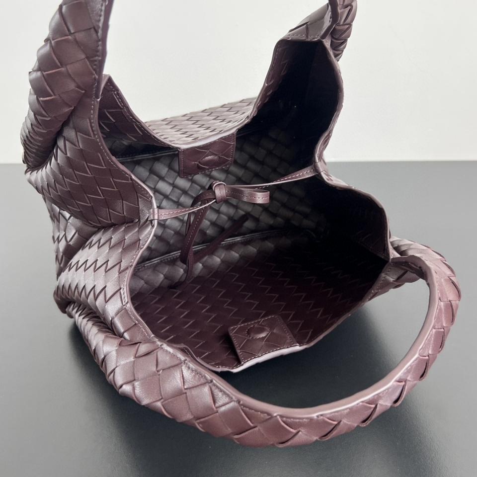 보테가 베네타 미디엄 캄파나 인 바로레 844249V4 33x20x16.5cm