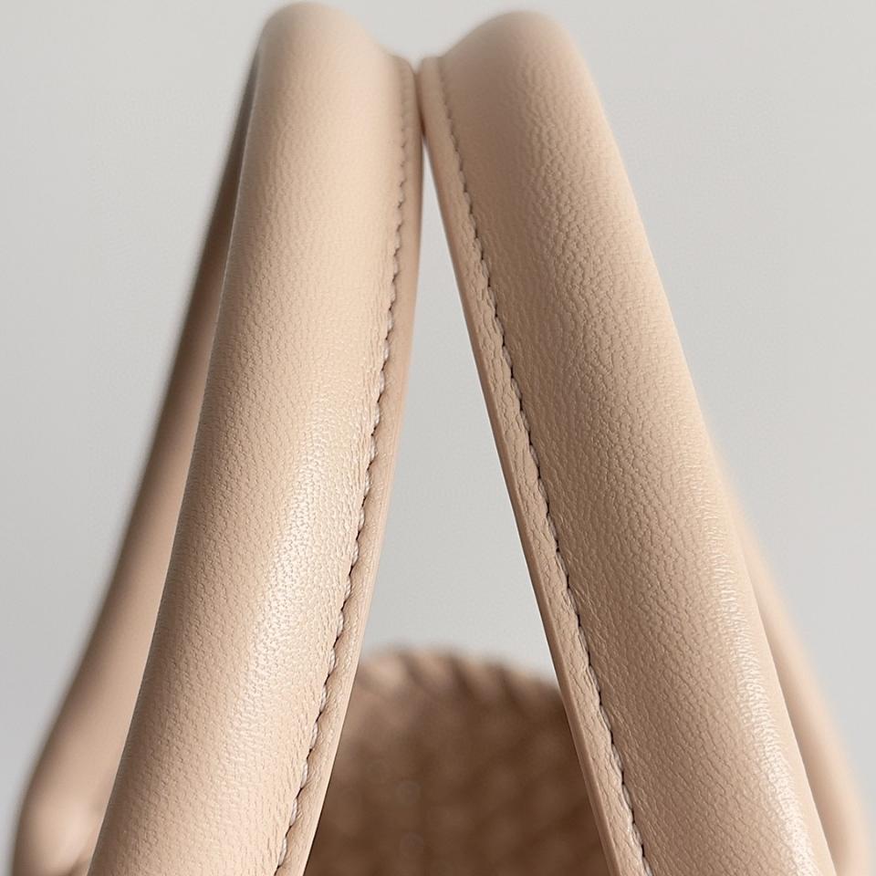 Bottega Veneta 미디엄 카바트 로즈 608810 40x28x16cm