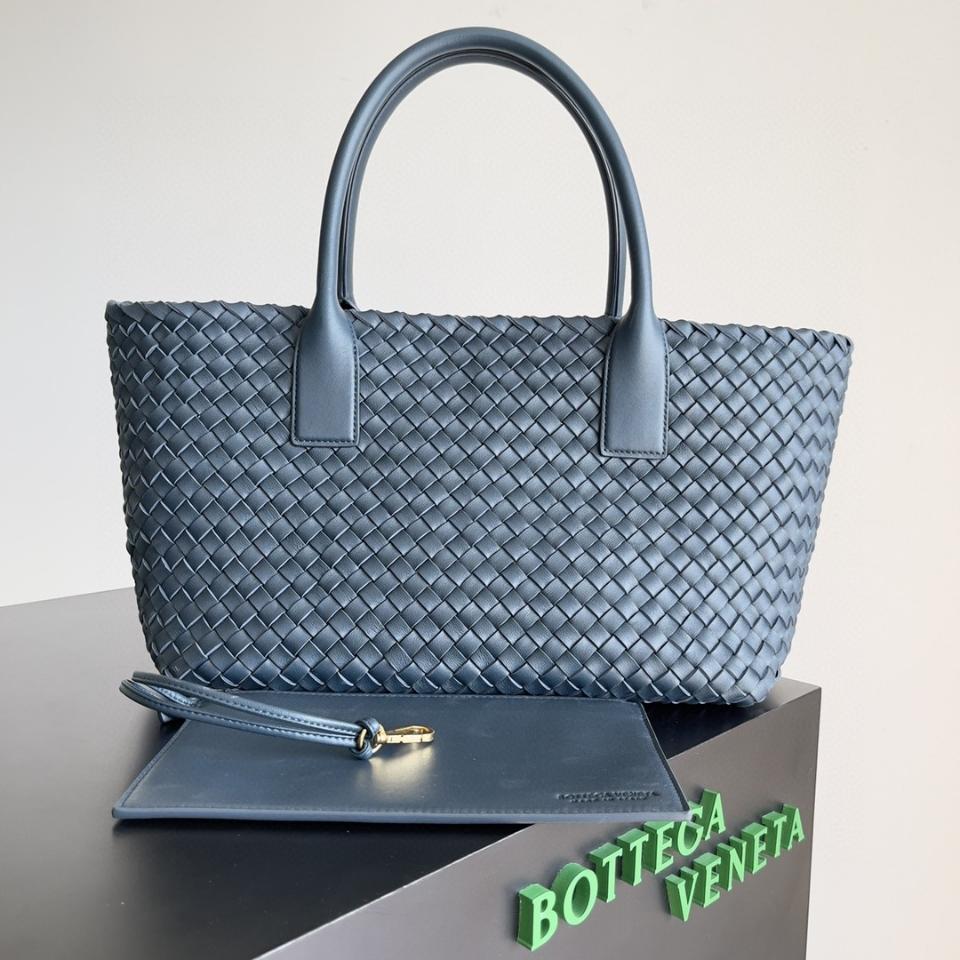 Bottega Veneta 미디엄 카바트 로즈 608810 40x28x16cm