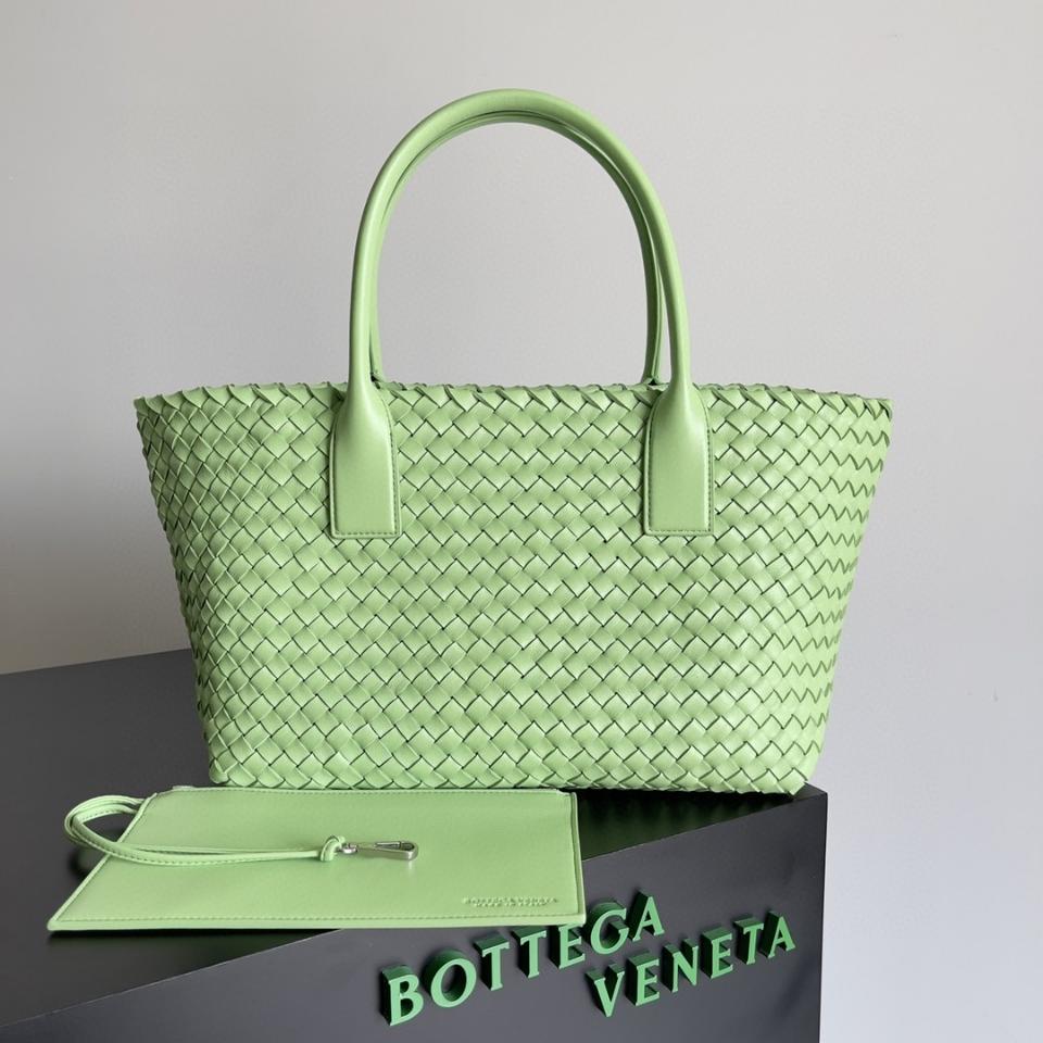 Bottega Veneta 미디엄 카바트 라이트 그린 608810 40x28x16cm