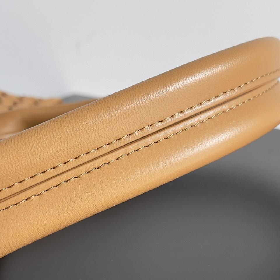 Bottega Veneta 미디엄 카바트 브라운 608810 40x28x16cm