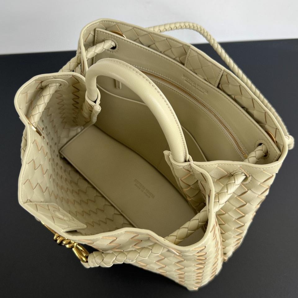 BOTTEGA VENETA 미디엄 안디아모 트래버틴 743572 32x25x11cm