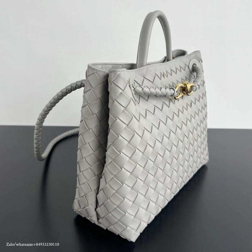 BOTTEGA VENETA 미디엄 안디아모 스털링 743572 32x25x11cm