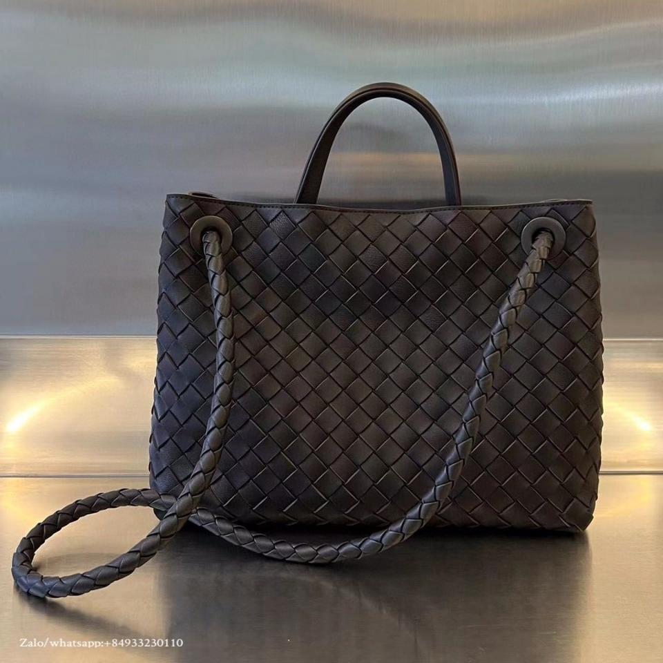BOTTEGA VENETA 미디엄 안디아모 퐁당 743572 32x25x11cm