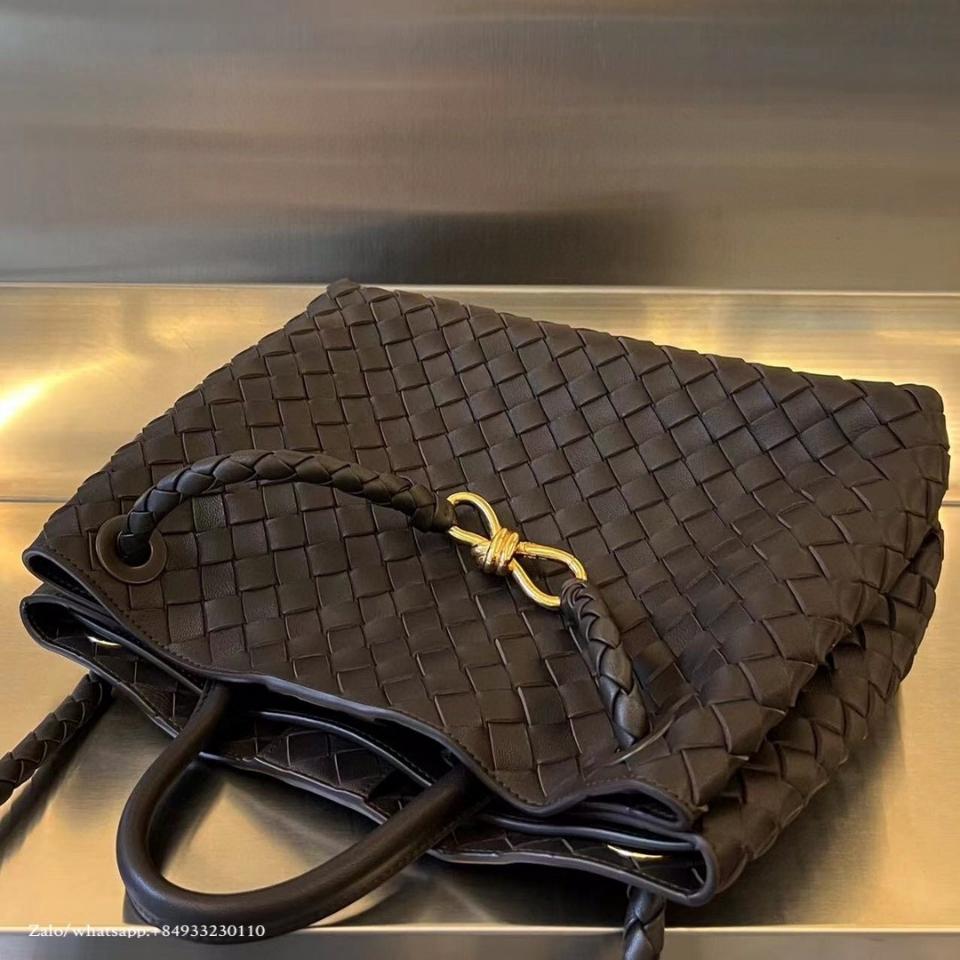 BOTTEGA VENETA 미디엄 안디아모 퐁당 743572 32x25x11cm