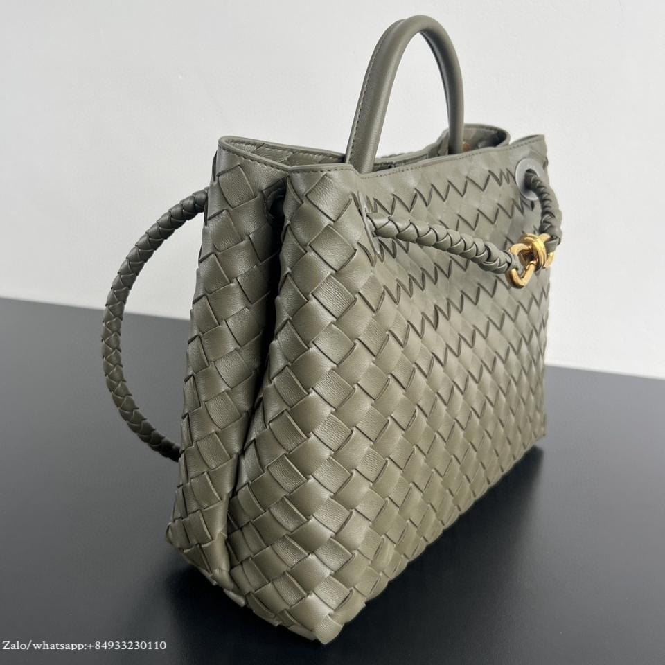 BOTTEGA VENETA 미디엄 안디아모 사이프러스 743572 32x25x11cm