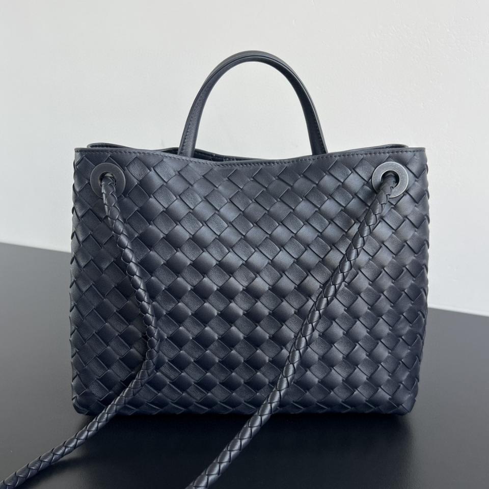 BOTTEGA VENETA 미디엄 안디아모 블랙 743572 32x25x11cm
