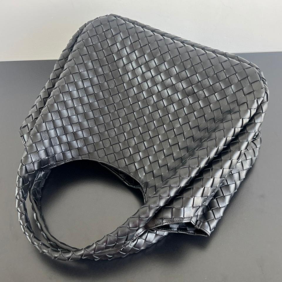 보테가 베네타 라지 캄파나 블랙  844250V4 39x25x18.5cm