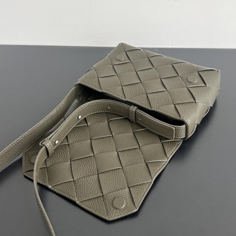 보테가베네타 디아고 다크카키 795637 22.5x16.5x5.5cm