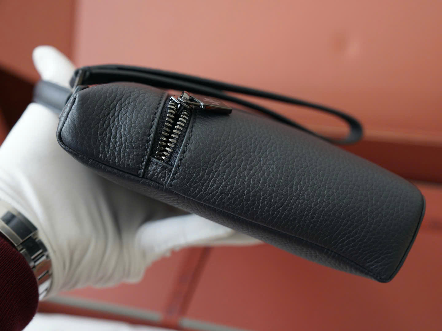 로로피아나 Extra Pouch L29 남성용 가죽 클러치백