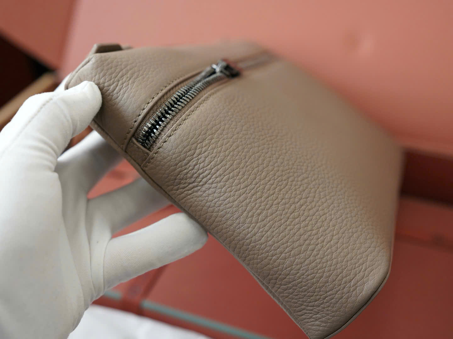 로로피아나 Extra Pouch L29 남성용 가죽 클러치백