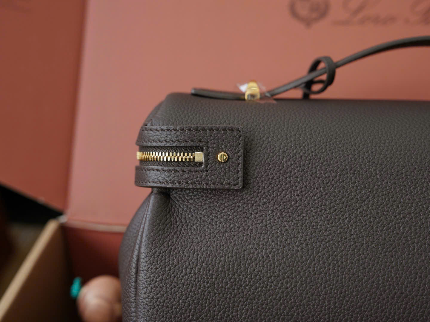 Extra Softy Bag L33 핸드백