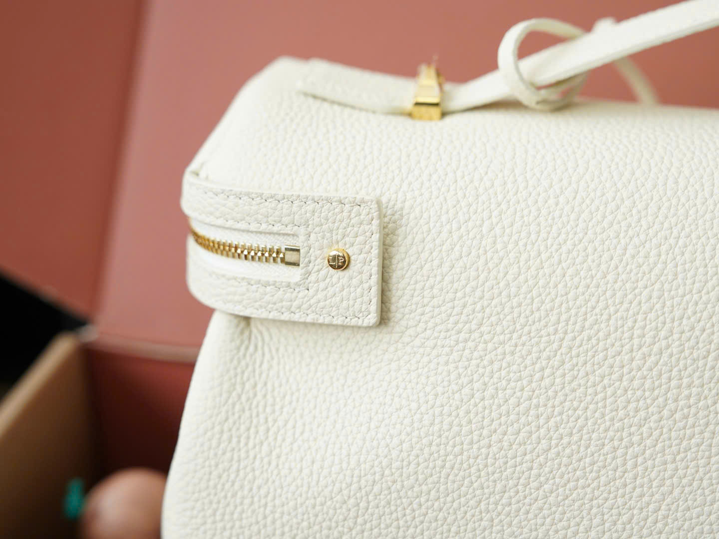 Extra Softy Bag L33 핸드백