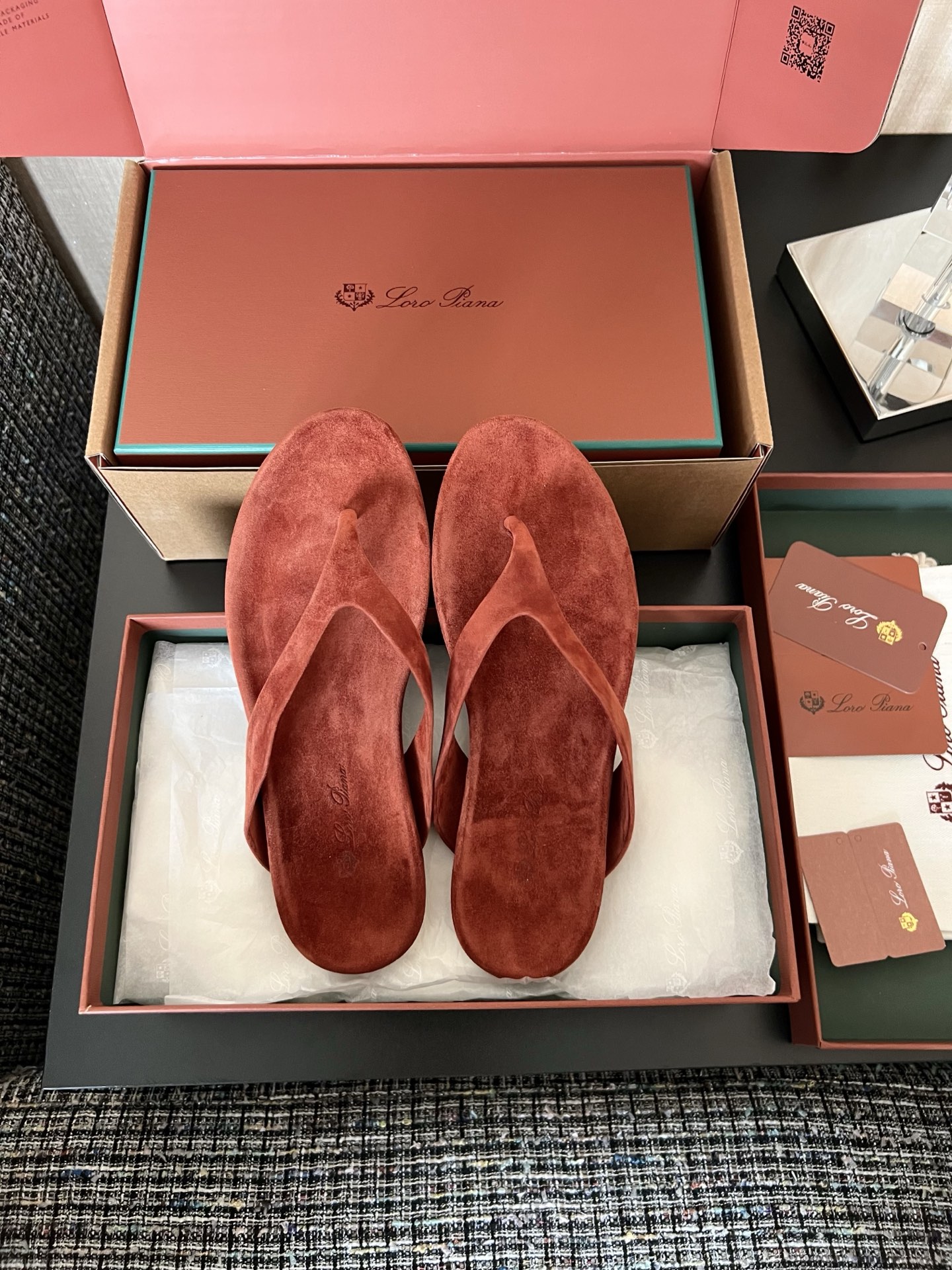 Loro Piana Ida 스웨이드 고트스킨 라운드 토 플랫 조리