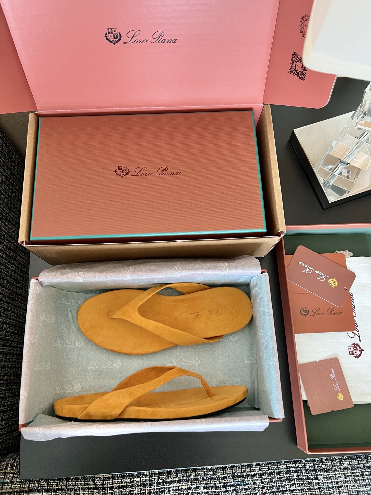 Loro Piana Ida 스웨이드 고트스킨 라운드 토 플랫 조리 노