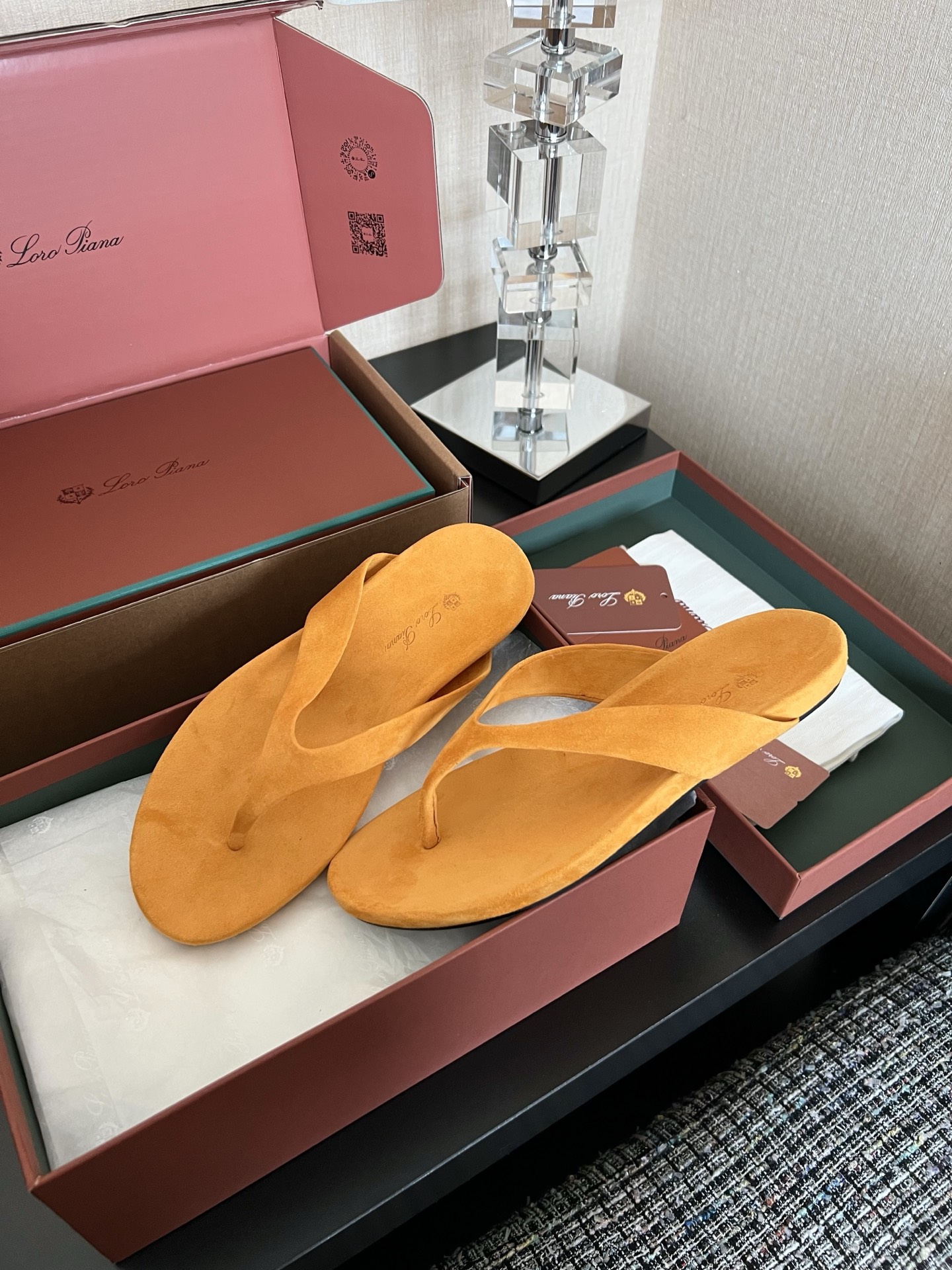 Loro Piana Ida 스웨이드 고트스킨 라운드 토 플랫 조리 노