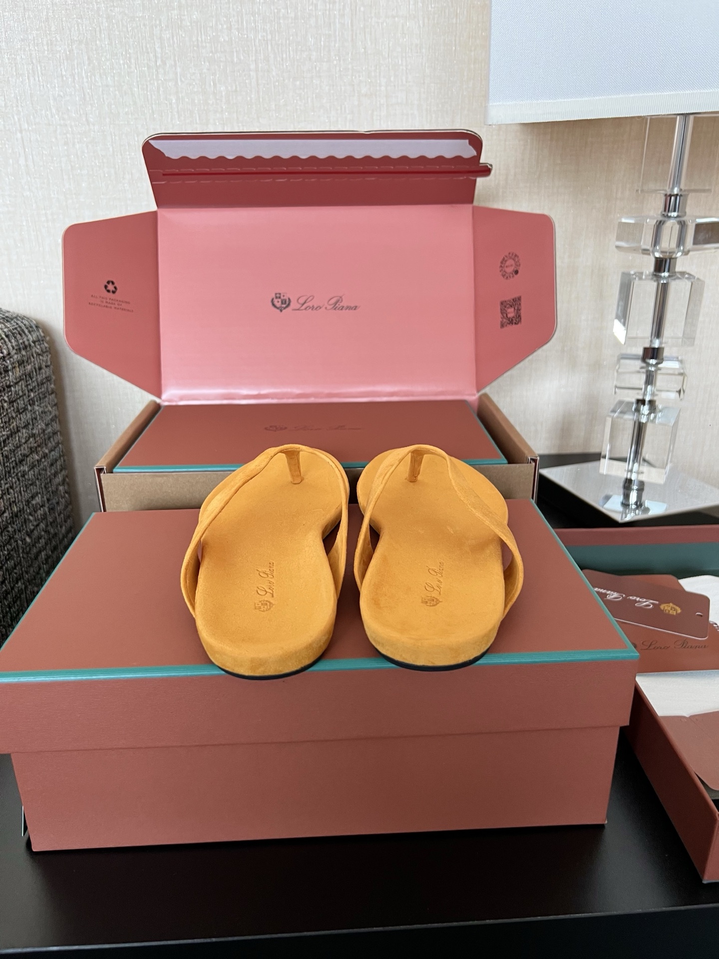 Loro Piana Ida 스웨이드 고트스킨 라운드 토 플랫 조리 노