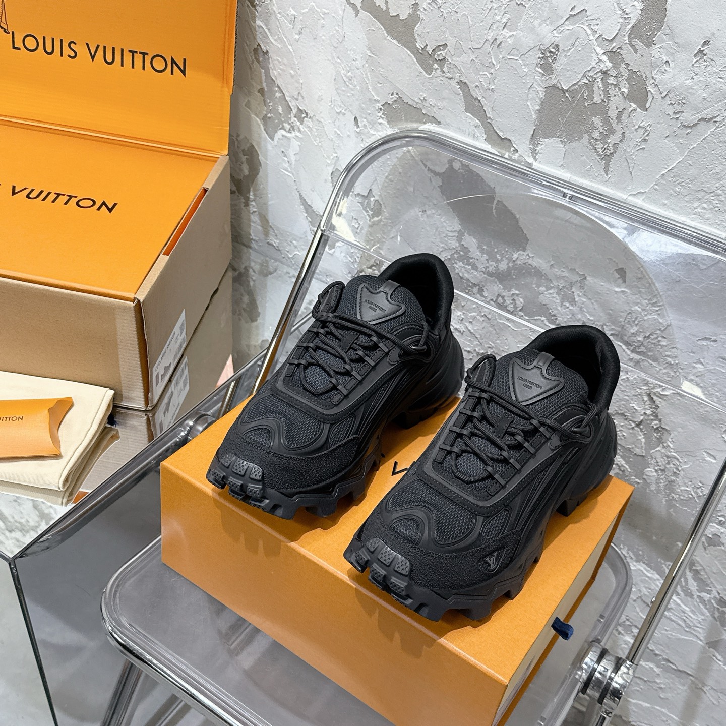 LV Runner Summit 26fw 신상 아웃도어 운동화  등산화
