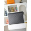 루이비통 M69535 Pochette Voyage 중형 Monogram Eclipse  Eclipse Reverse 스타일 클러치백