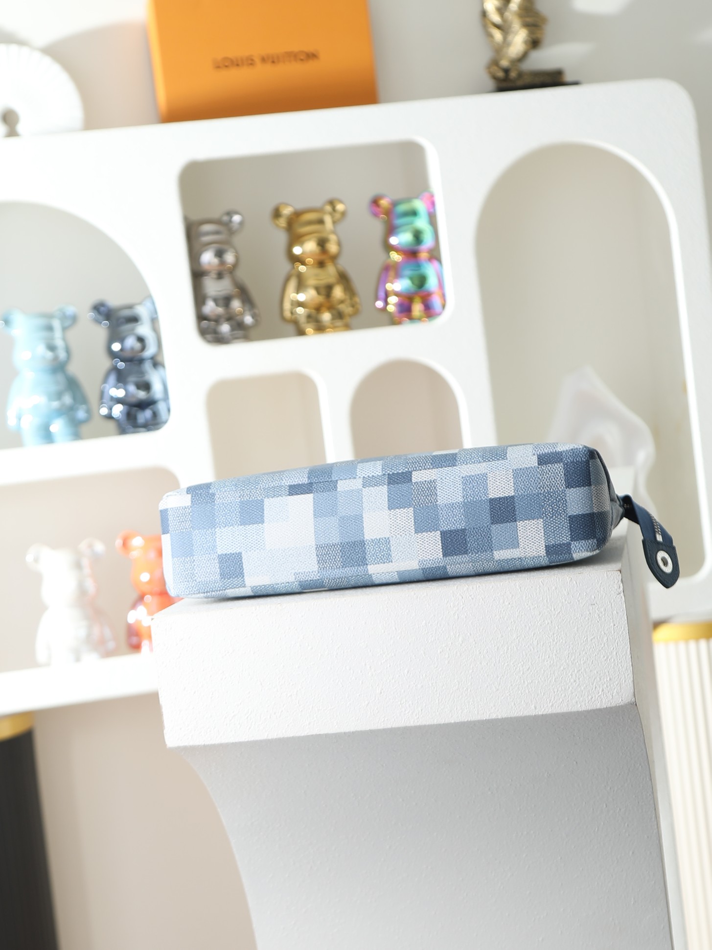 루이비통 M28846 Pochette Voyage Souple Damoflage 스타일 클러치백