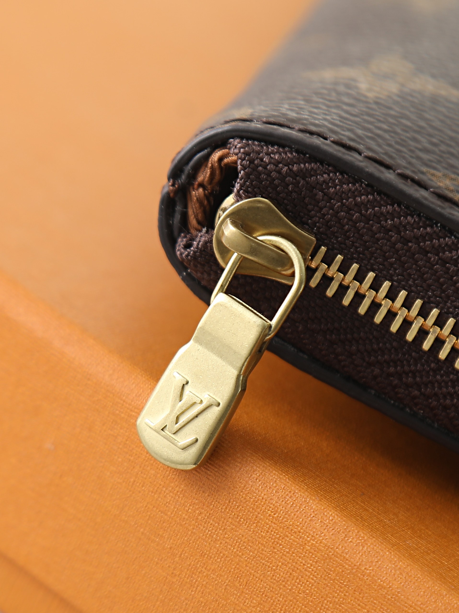 루이비통 M43442 Etui Voyage 대형 모노그램 스타일 여행용 수납 파우치  전자기기 파우치
