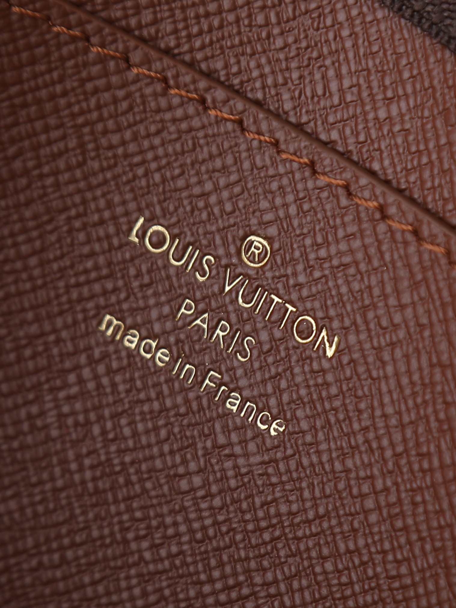 루이비통 M13560 Pochette Clés 중형 모노그램 스타일 열쇠지갑동전지갑 겸 여권·카드 파우치