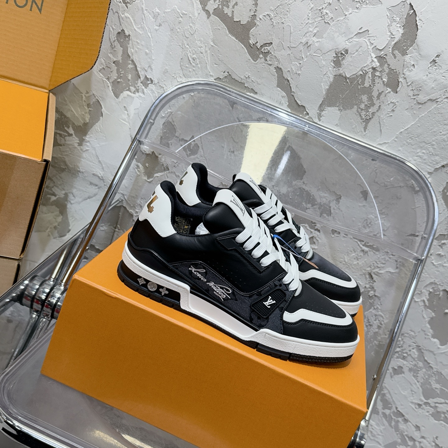 루이비통 LV Trainer 스타일 남성용 로우탑 스니커즈
