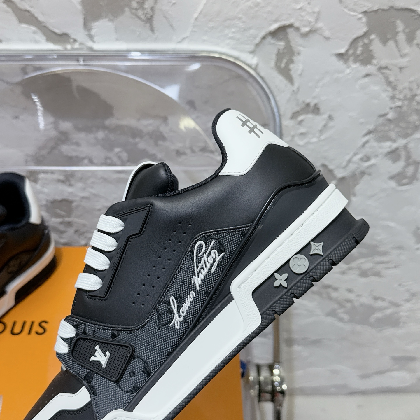 루이비통 LV Trainer 스타일 남성용 로우탑 스니커즈