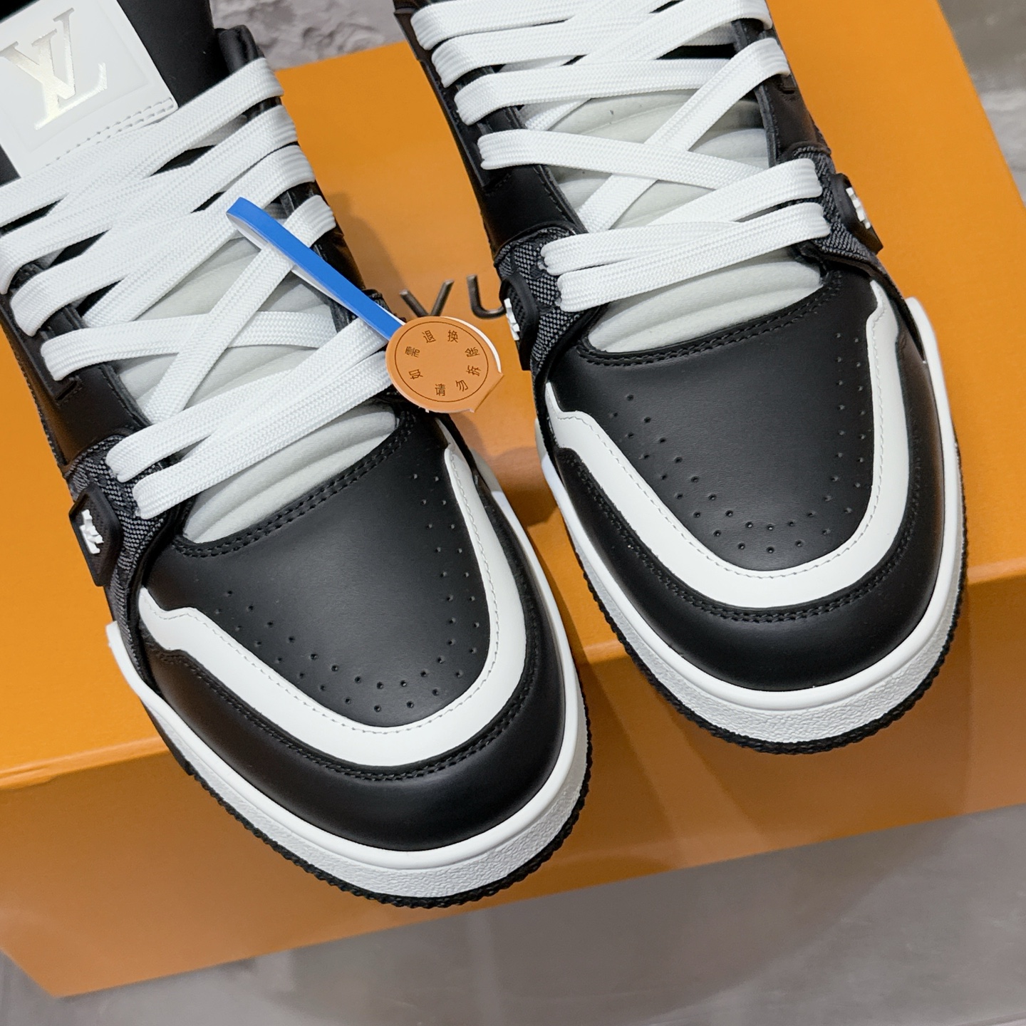 루이비통 LV Trainer 스타일 남성용 로우탑 스니커즈