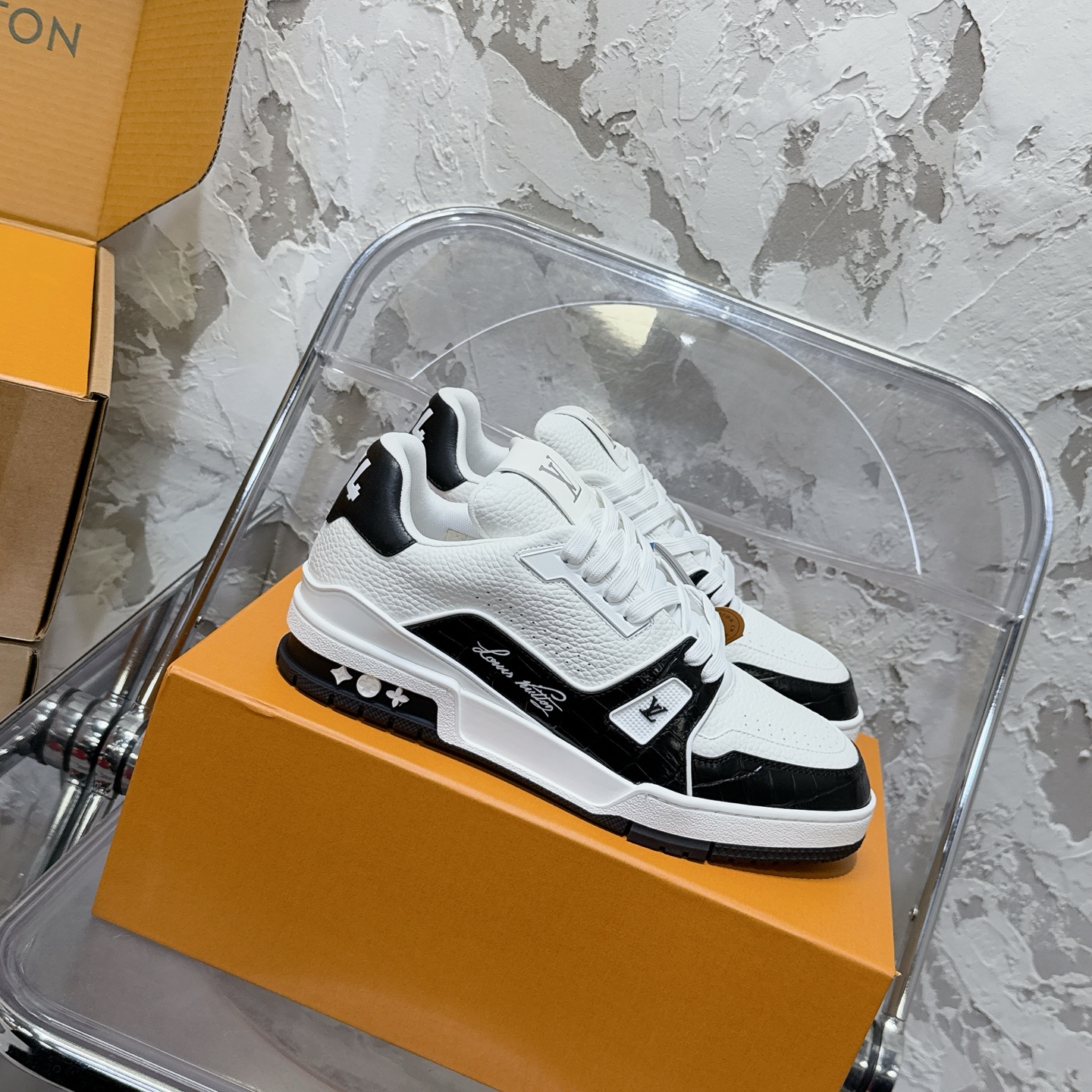 루이비통 LV Trainer 스타일 남성용 로우탑 스니커즈